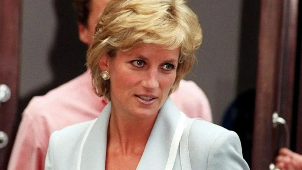 Lady Di reencarnada: así es la joven cuyo parecido con la princesa de Gales es impresionante