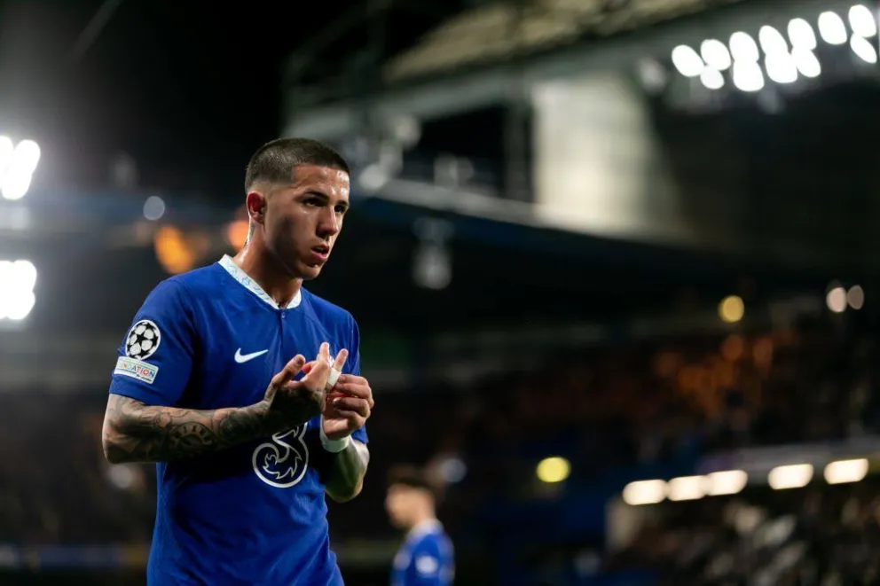 En Inglaterra destrozan a Enzo Fernández tras la eliminación del Chelsea frente al Real Madrid