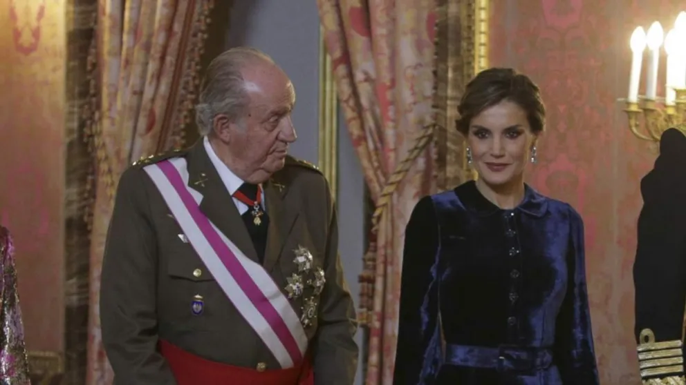 Letizia quiso ocultar información sobre Juan Carlos I pero le salió mal: arde España
