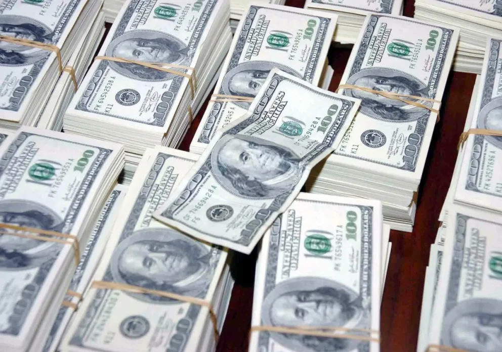 Récord del dólar blue: esta es la “impactante” cotización de la moneda para este jueves 20 de abril