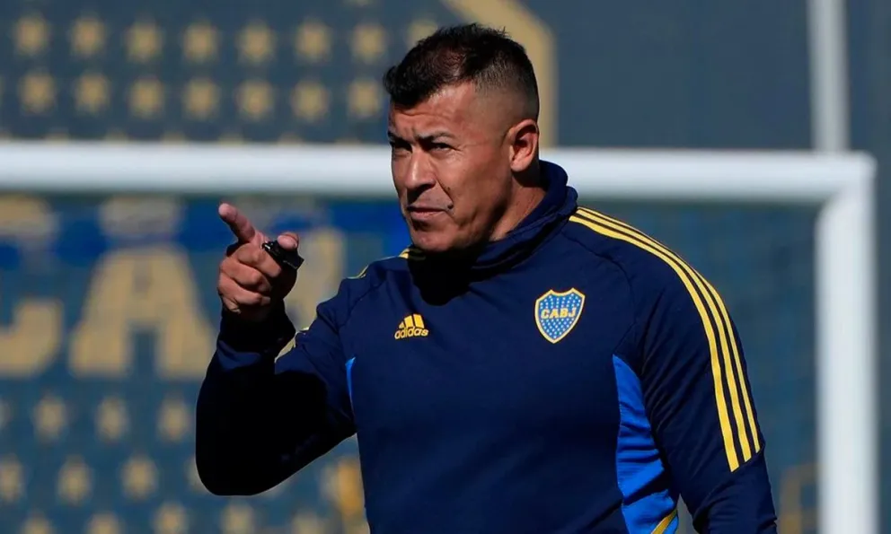 Almirón sorprende al mundo Boca al poner en los entrenamientos a un jugador marginado por Ibarra