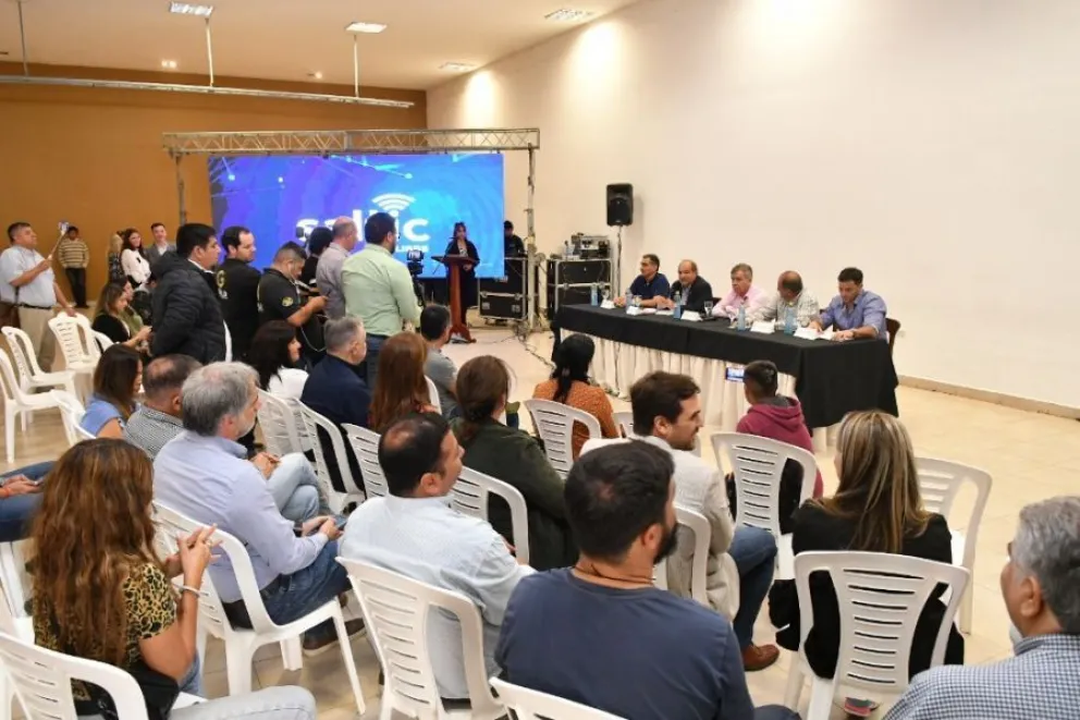Funcionarios de la provincia informaron sobre obras públicas y otras acciones del Gobierno