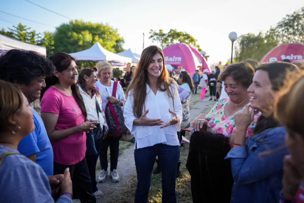 Bettina Romero recorrió los stands del programa y habló sobre la importancia de no frenar la transformación en Salta