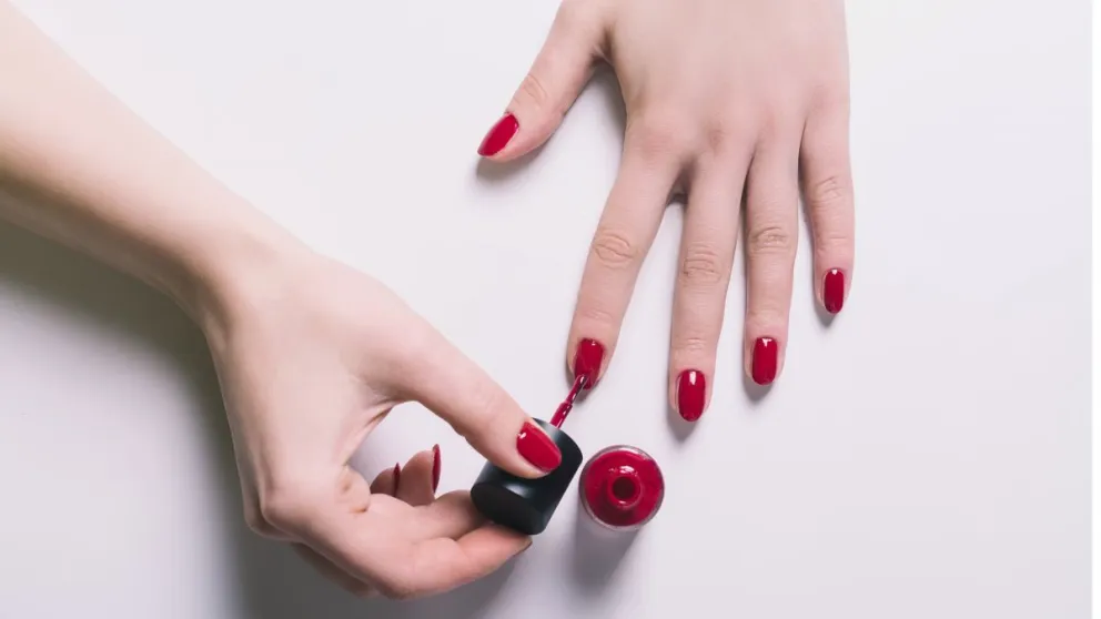 ANMAT: prohibió una reconocida marca de esmaltes por no cumplir con las normas