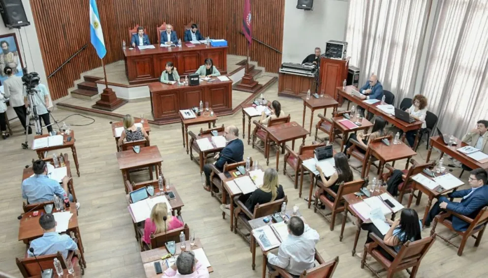 Reglamentarán el debate de los candidatos a intendente: estos son los 15 dirigentes que se enfrentarán 