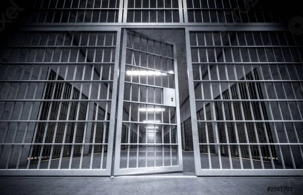 Un hombre intentó ayudar a tres presos a fugarse y terminó tras las rejas