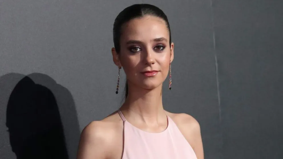 Se animó a todo: el arriesgado estilo que posó Victoria Federica que sorprendió en un evento