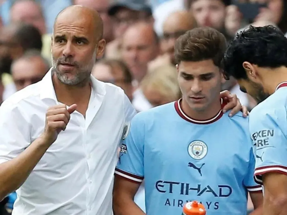 La polémica decisión de Pep Guardiola con Julián Álvarez antes del crucial partido ante el Arsenal