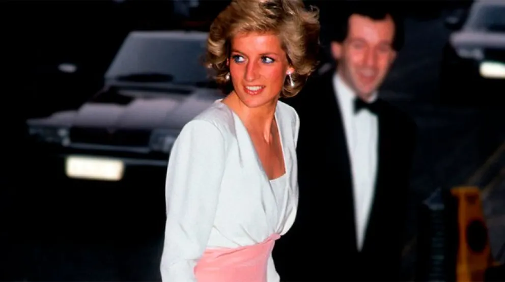 Sale a la luz el primer amante que tuvo Lady Di antes de separarse con Carlos III: nadie lo esperaba