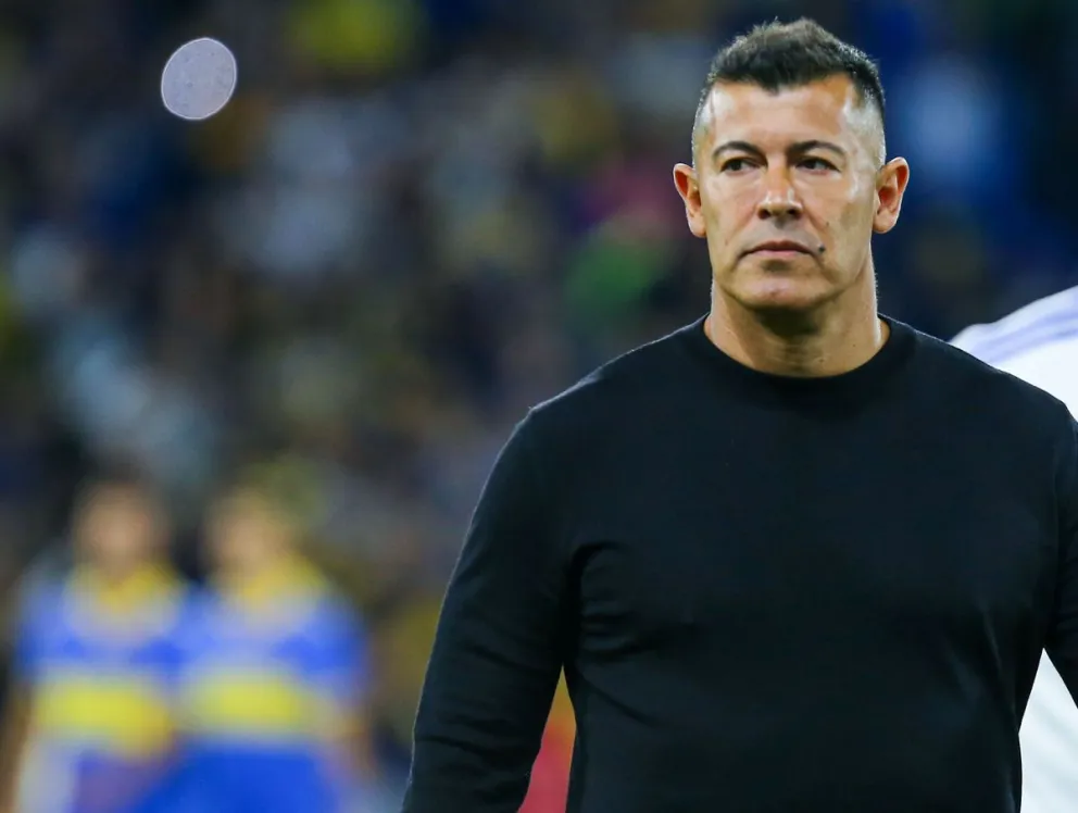 La escoba de Jorge Almirón: los cuatro referentes que buscará borrar de Boca Juniors para la próxima temporada
