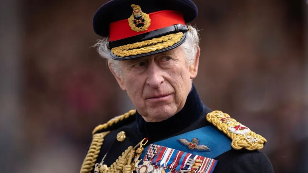 Corre riesgo la coronación de Carlos III: apareció un hombre que reclama el trono y tiene pruebas de ello 