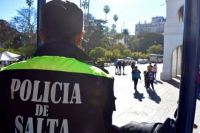 Una camioneta rastrojera embistió a un hombre en el centro de Salta