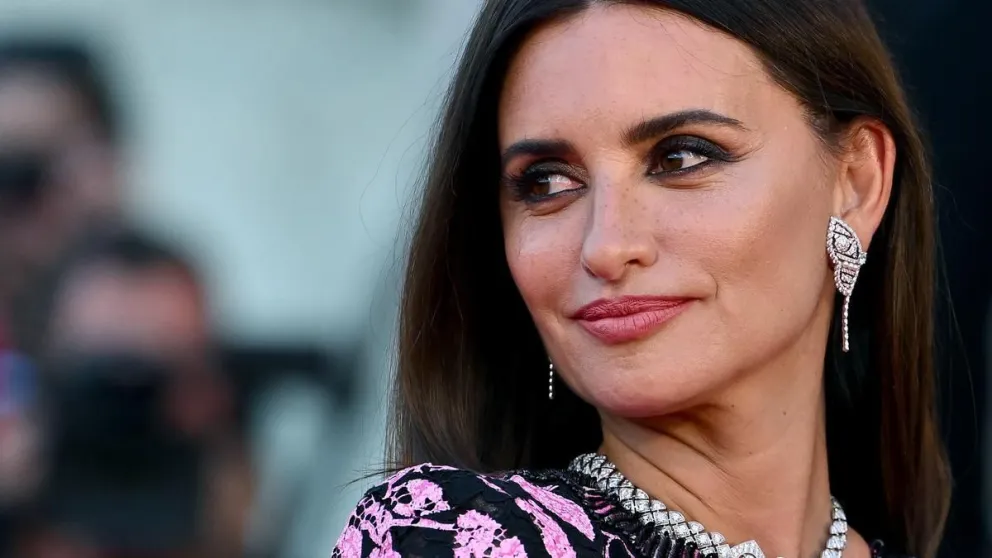Penélope Cruz celebra 49 años de vida: conocé su exclusivo guardarropas lleno de vestidos de lujo