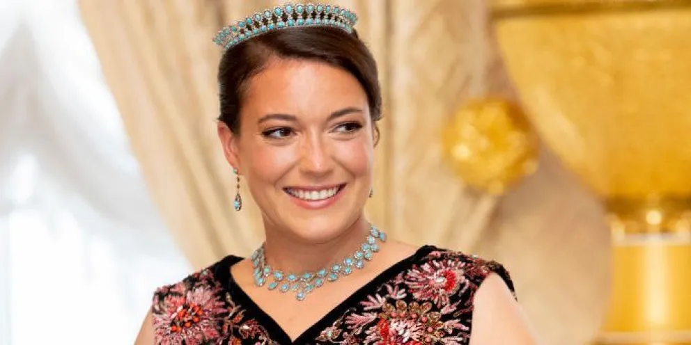 Así fue la espectacular boda real de Alexandra de Luxemburgo: detalles del look, la tiara y el lugar 
