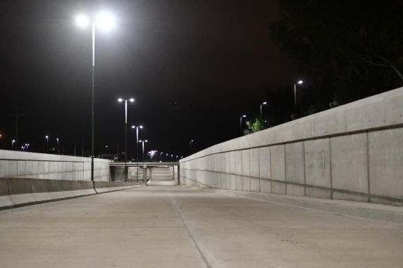 CIRCUNVALACIÓN OESTE: HABILITARON EL SISTEMA DE ILUMINACIÓN