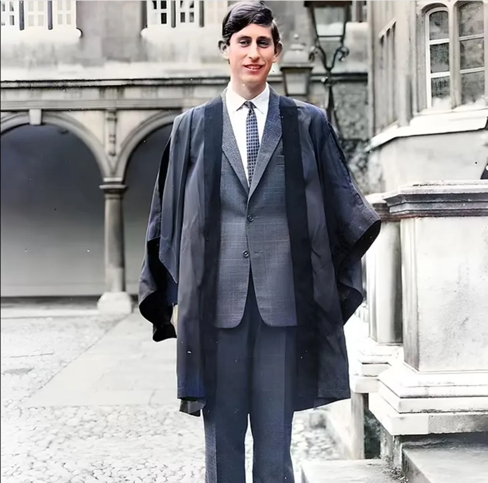 AsÍ lucía el rey Carlos III cuando estudiaba en Cambridge en 1967: fotos jamás reveladas