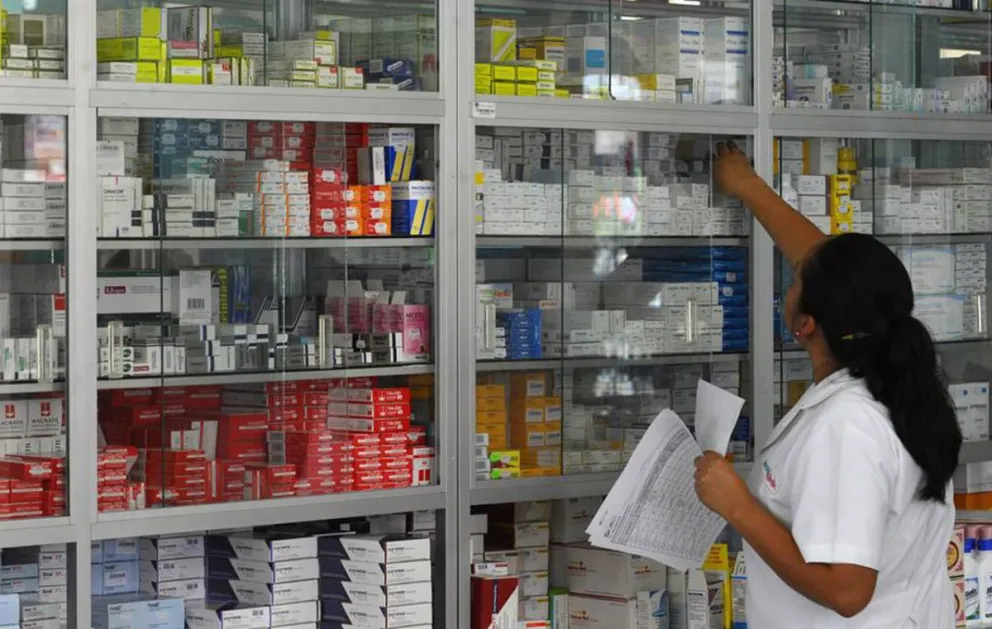 Farmacias apuntan contra IPS y advierten que necesitan un acuerdo para mantener el servicio    