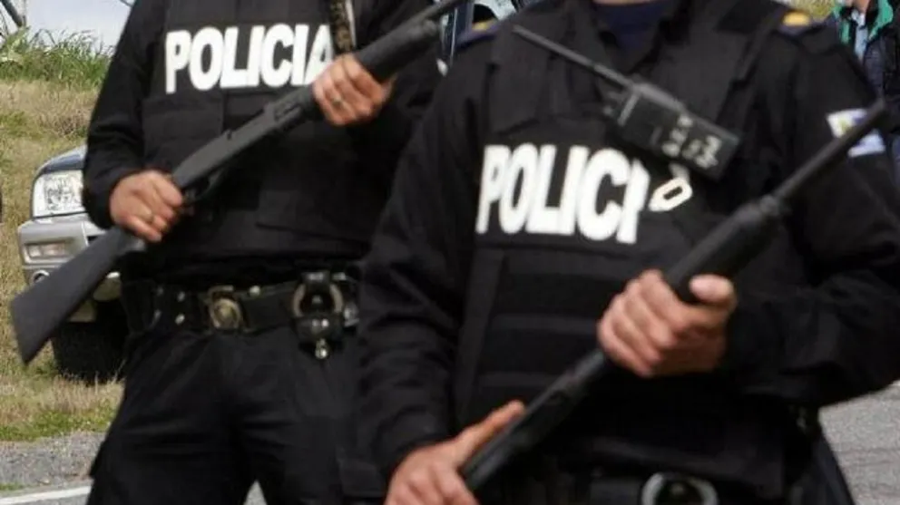 Allanamientos por una gran estafa a una empresa: lograron capturar a algunos y otros están prófugos