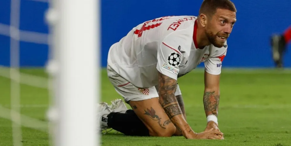 Tras coquetear con Boca Juniors, el Papu Gómez eligió un insólito destino para la próxima temporada