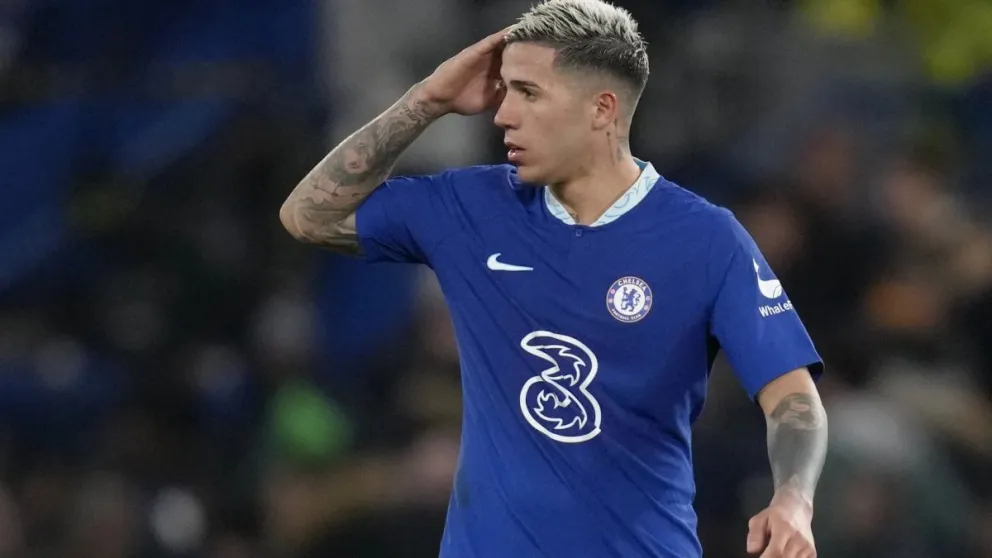 Como el Dibu Martínez: el insulto de Enzo Fernandez a la hinchada del Arsenal que escandalizó en Inglaterra