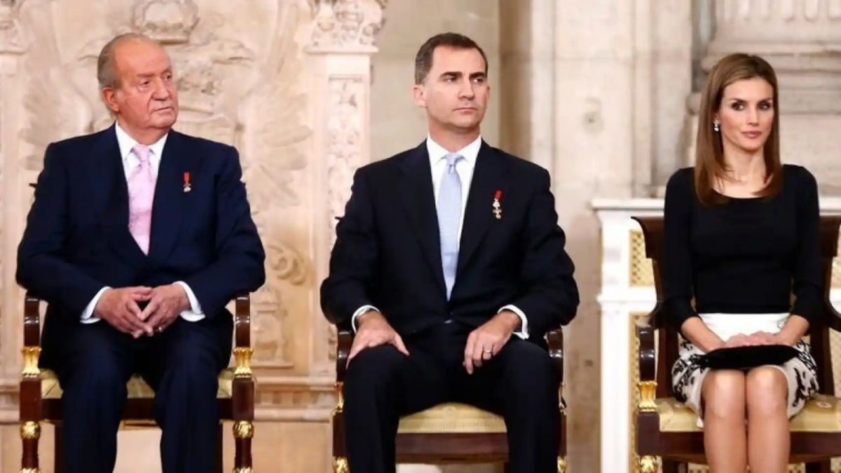 Juan Carlos I, rey Felipe VI y reina Letizia