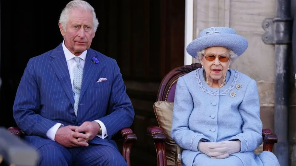 Aseguran que la reina Isabel II tenía un amante y ahora reclama la herencia: Carlos III impactado