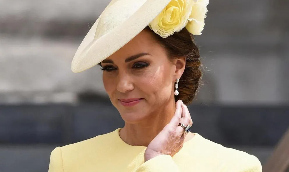 Kate Middleton desvió todas las cámaras de Carlos III: el look que llevó en un ensayo de la coronación
