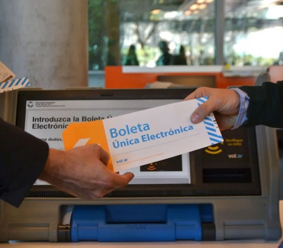 Con supervisión de los frentes políticos, auditaron el Código Fuente del voto electrónico     