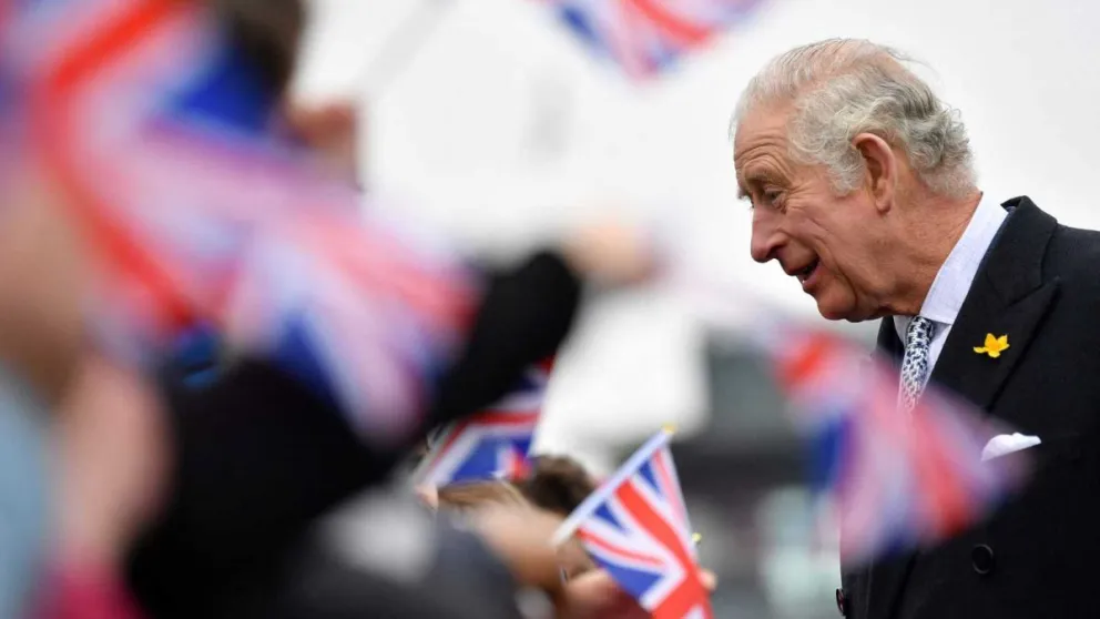 La insólita propuesta del rey Carlos III al príncipe Harry, que provocó el enojo de Meghan Markle