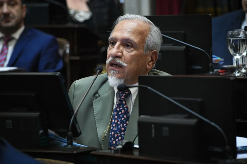 Juan Carlos Romero presentó su libro donde repasa su gestión y la transformación de la Provincia