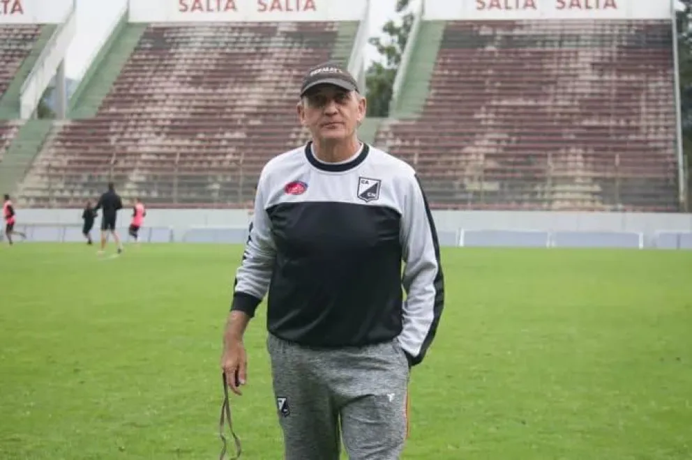 Central Norte a la deriva: Tano Riggio renunció a su cargo de entrenador
