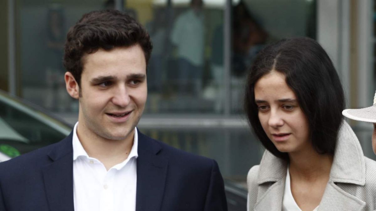 FROIL&Aacute;N Y VICTORIA