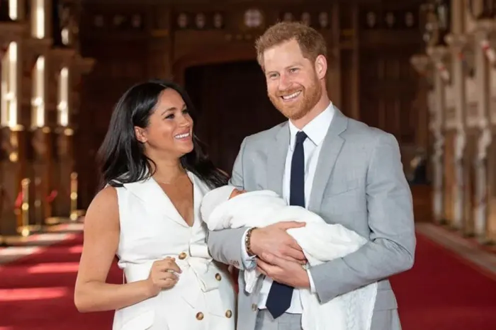 Previo al cumpleaños de Archie, Meghan revela un video juntos nunca antes visto: Harry emocionado