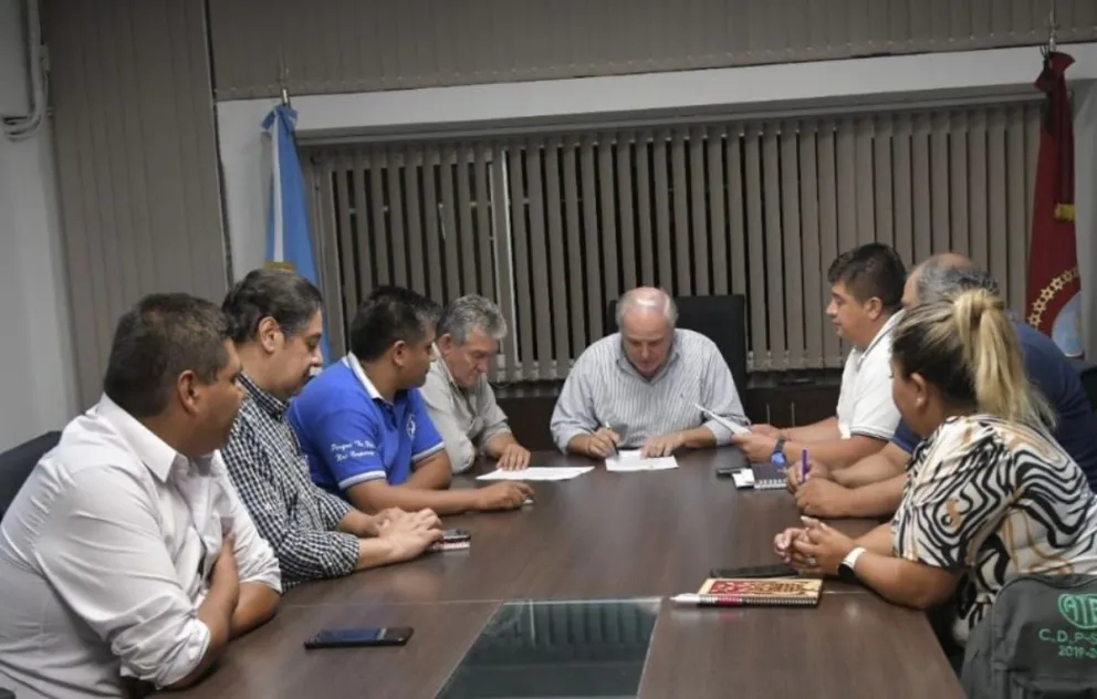 El Ministerio de Educación anunció la reapertura de paritarias docentes    