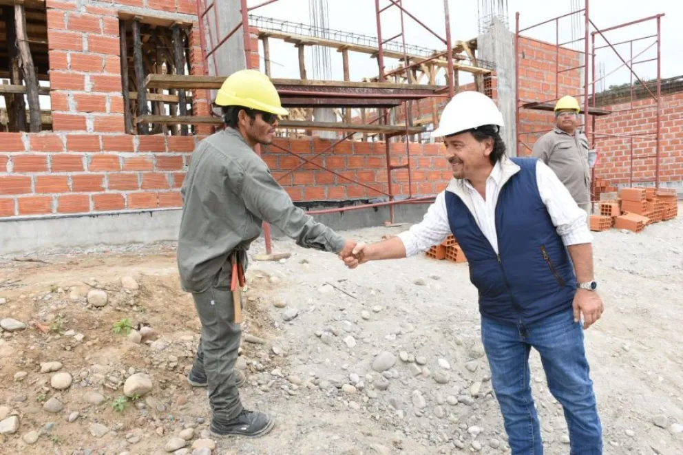 Gustavo Sáenz en Orán: “en el peor momento de crisis, nosotros seguimos mostrando obras”