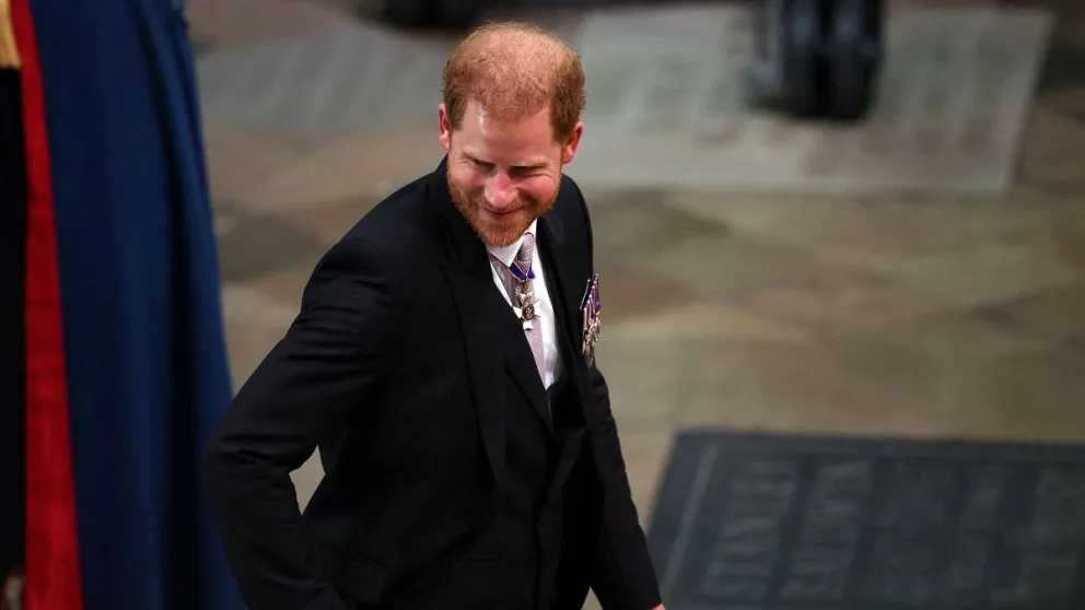 Estos son los detalles del lujoso y elegante traje que el príncipe Harry lució en la coronación de Carlos III