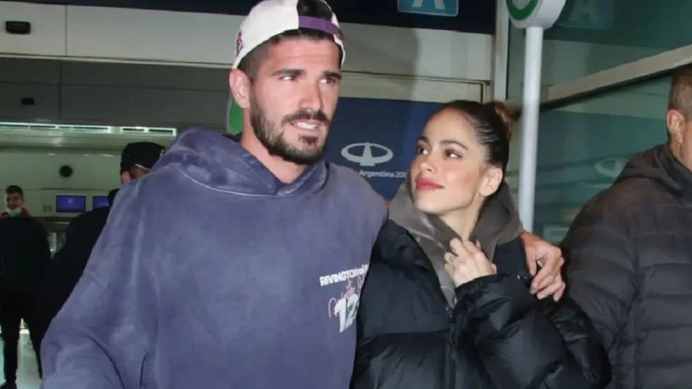 Muy acaramelados: Rodrigo de Paul y Tini Stoessel publican románticas postales de sus vacaciones