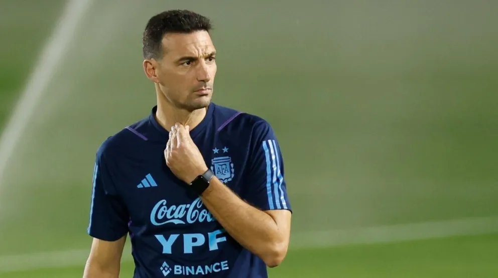 La contundente decisión de Lionel Scaloni con Papu Gómez luego de que fuera marginado por el plantel