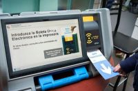 Elecciones en Salta: podrían anular tu voto si usas el celular frente a la máquina     