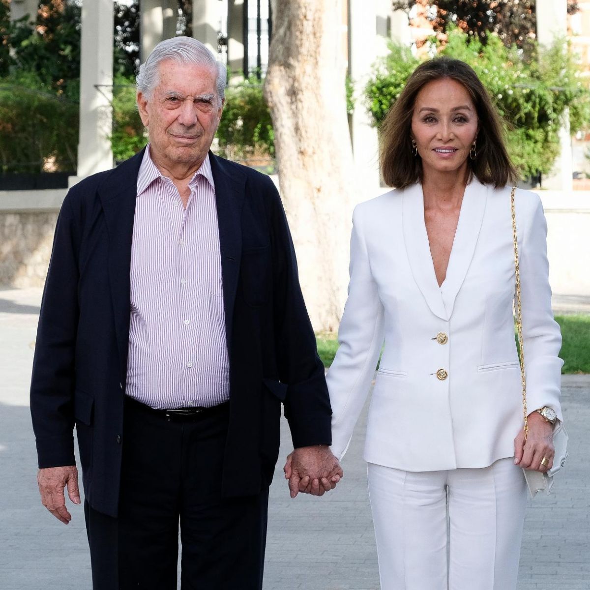 MARIO VARGAS LLOSA