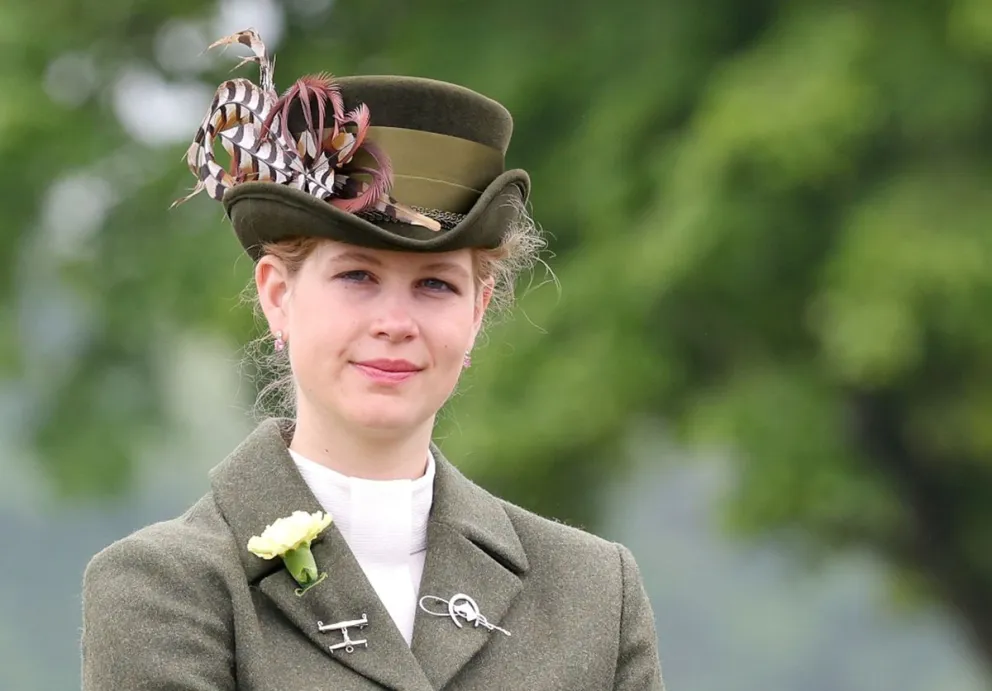 Conoce a la nieta de la reina Isabel más modesta que incluso ha trabajado por salario mínimo: Lady Louise Windsor