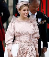 Pasó desapercibida pero brilló: así fue el look de la nieta de la princesa Margarita Lady Armstrong-Jones para la coronación