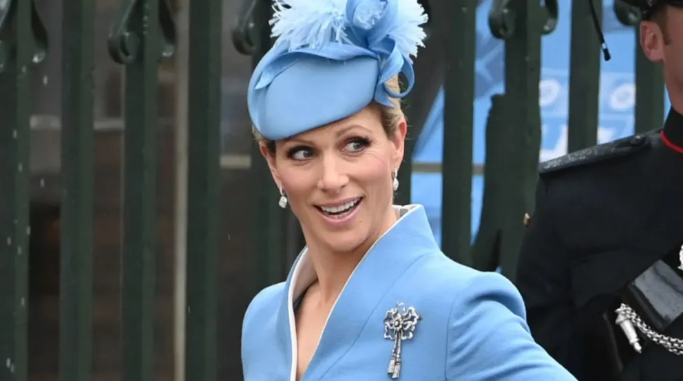 A todos nos puede pasar: captan a Zara Tindall en acto vergonzoso antes del acto de coronación (video)