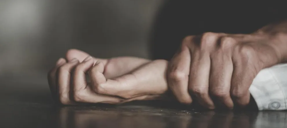 Casero abusó de una adolescente mientras cuidaba la vivienda de la familia