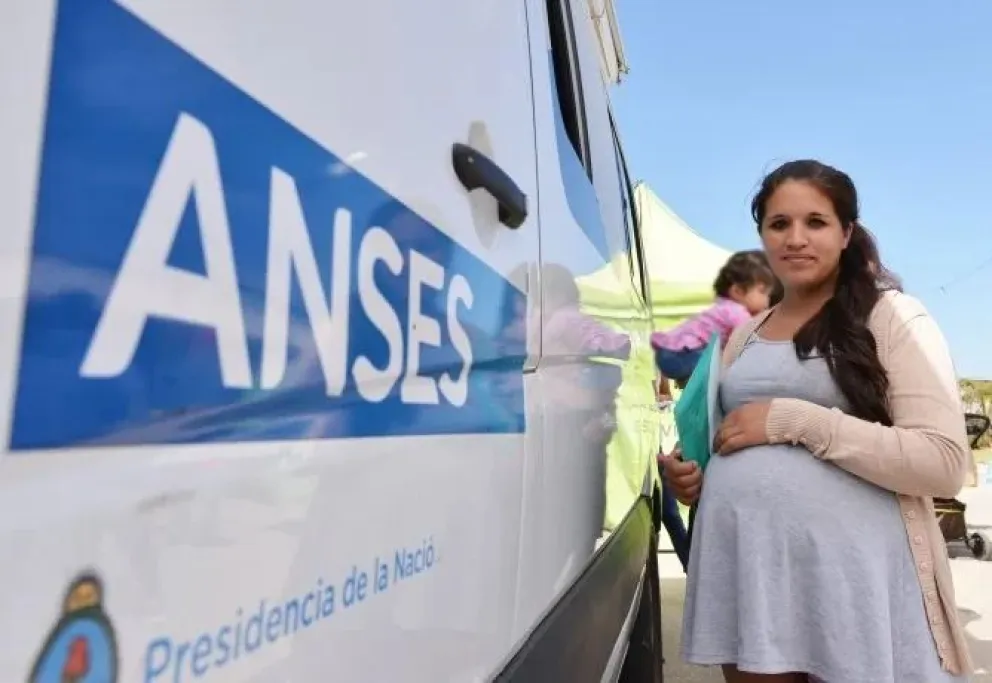 Grave denuncia de ANSES sobre la AUE: detectaron inscripciones truchas e irregularidades