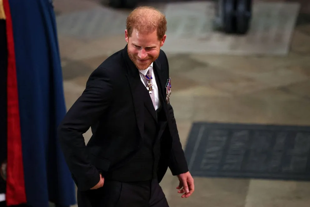 El tiro por la culata: la popularidad del príncipe Harry en alza tras la coronación: la furia de Carlos III desatada