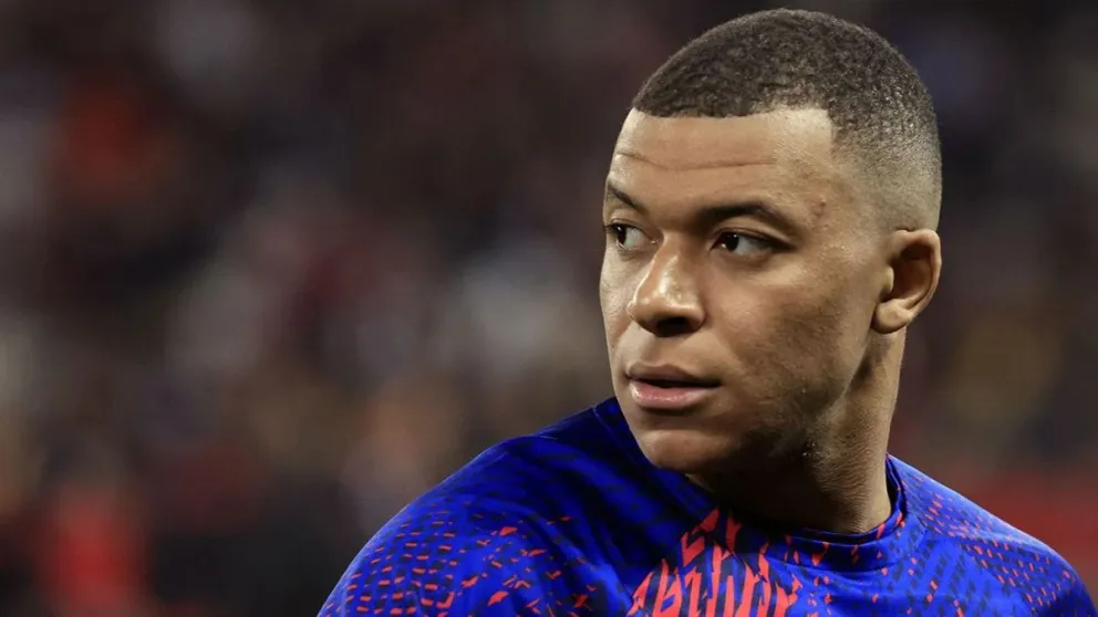Kylian Mbappé cambió de opinión sobre su futuro en PSG y desató la furia del Real Madrid