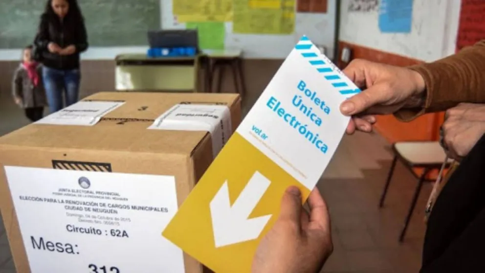 Elecciones en Salta: desde qué distancia se justifica no votar