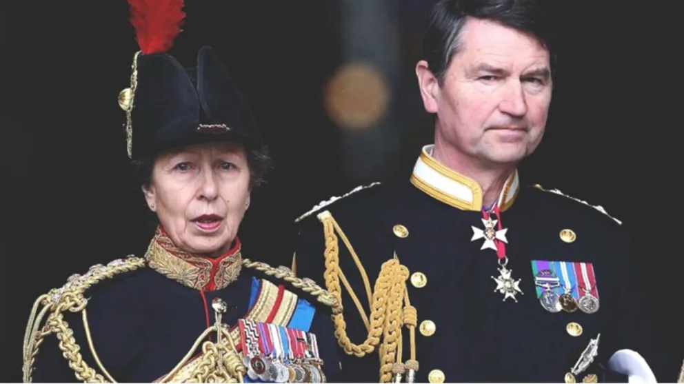El esposo de la princesa Ana Timothy Laurence: el hombre que se acercó a una de las hijas de su alteza