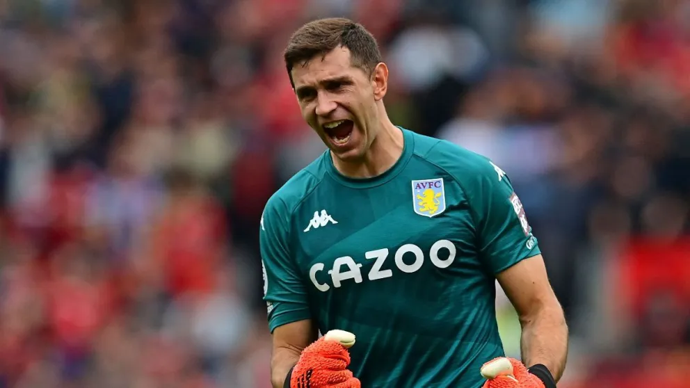 Desesperados: el Aston Villa busca a un jugador argentino para convencer al Dibu Martínez de quedarse